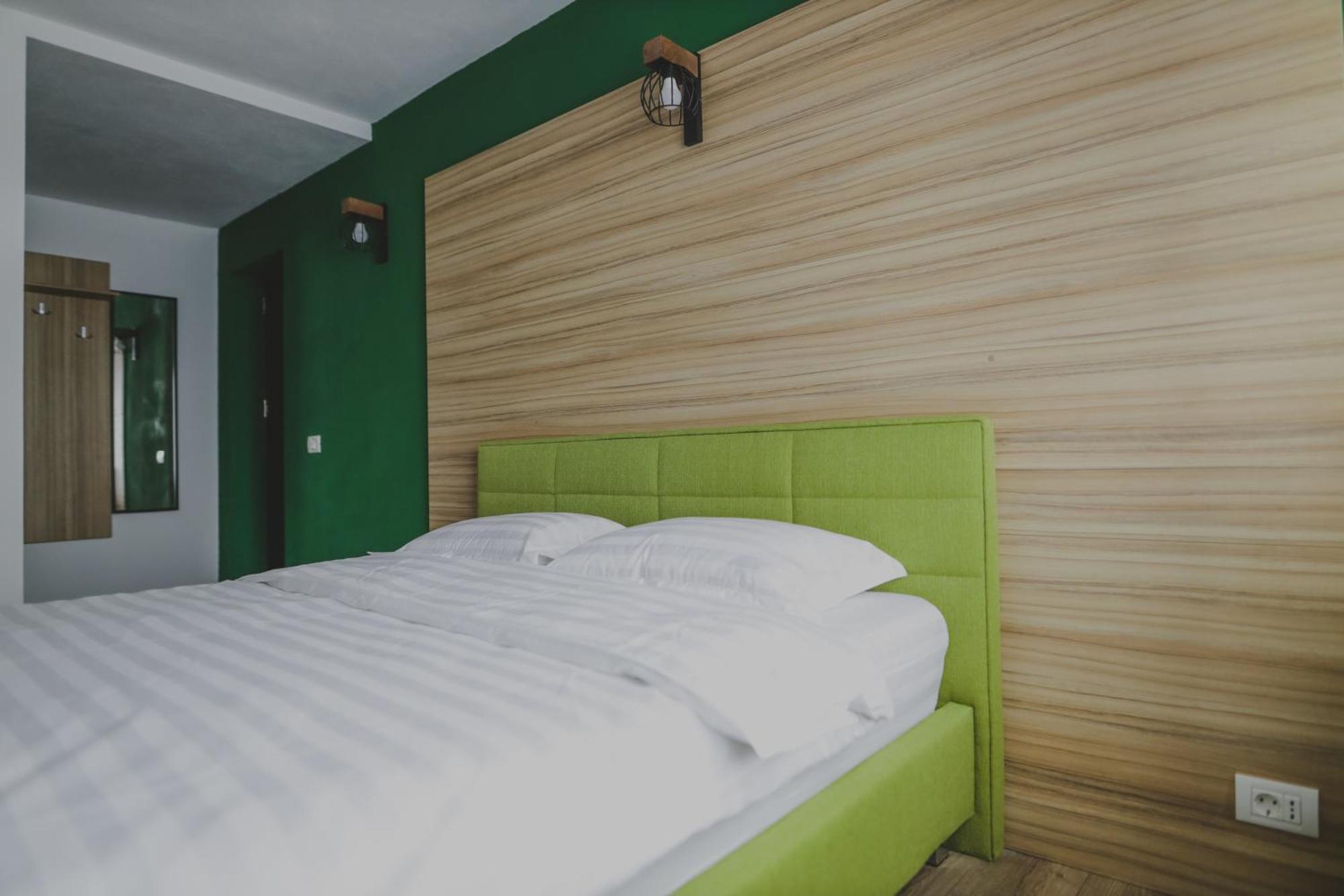 Altitude Guest House Ranca Habitación foto