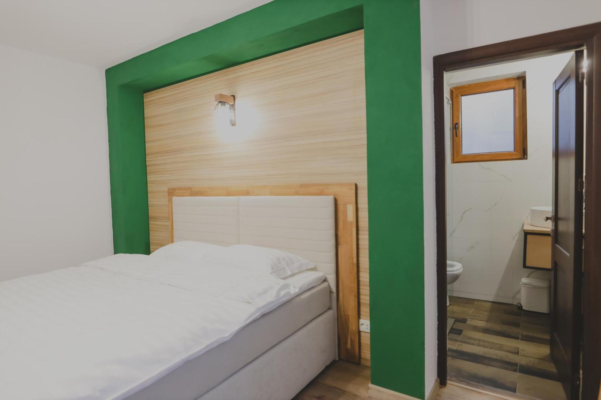 Altitude Guest House Ranca Habitación foto